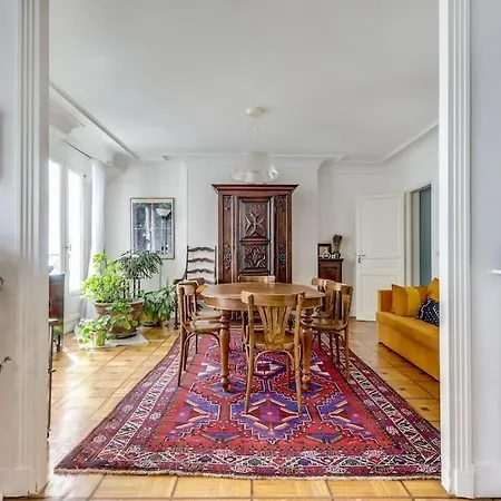 Duplex De Caractere Au Coeur De Apartment Paris